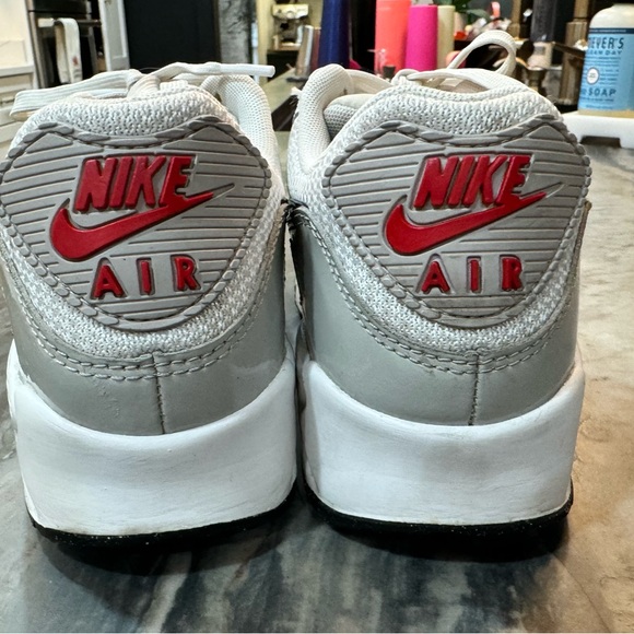 Nike Air Max 90 SIZE 9 EUC - Picture 4 of 8
